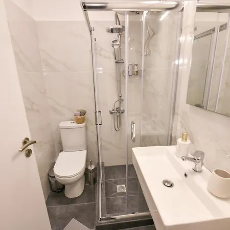 Modern, Comfortable Apartment, In The Heart Of The City_2 *